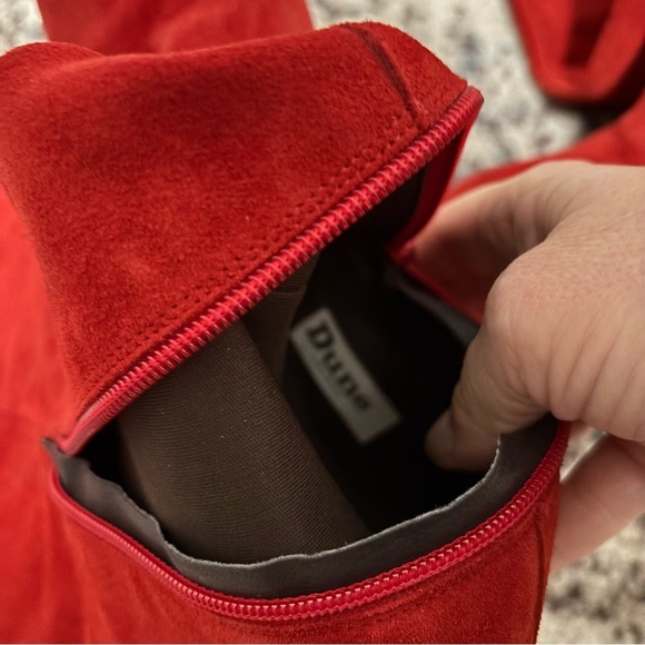 DUNE LONDON Selsie Red Suede Tall 70’s Block Heel Boots - Picture 4 of 11